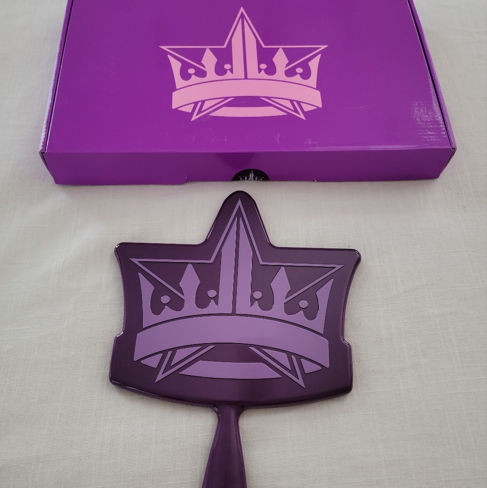 Jeffree star mirror
